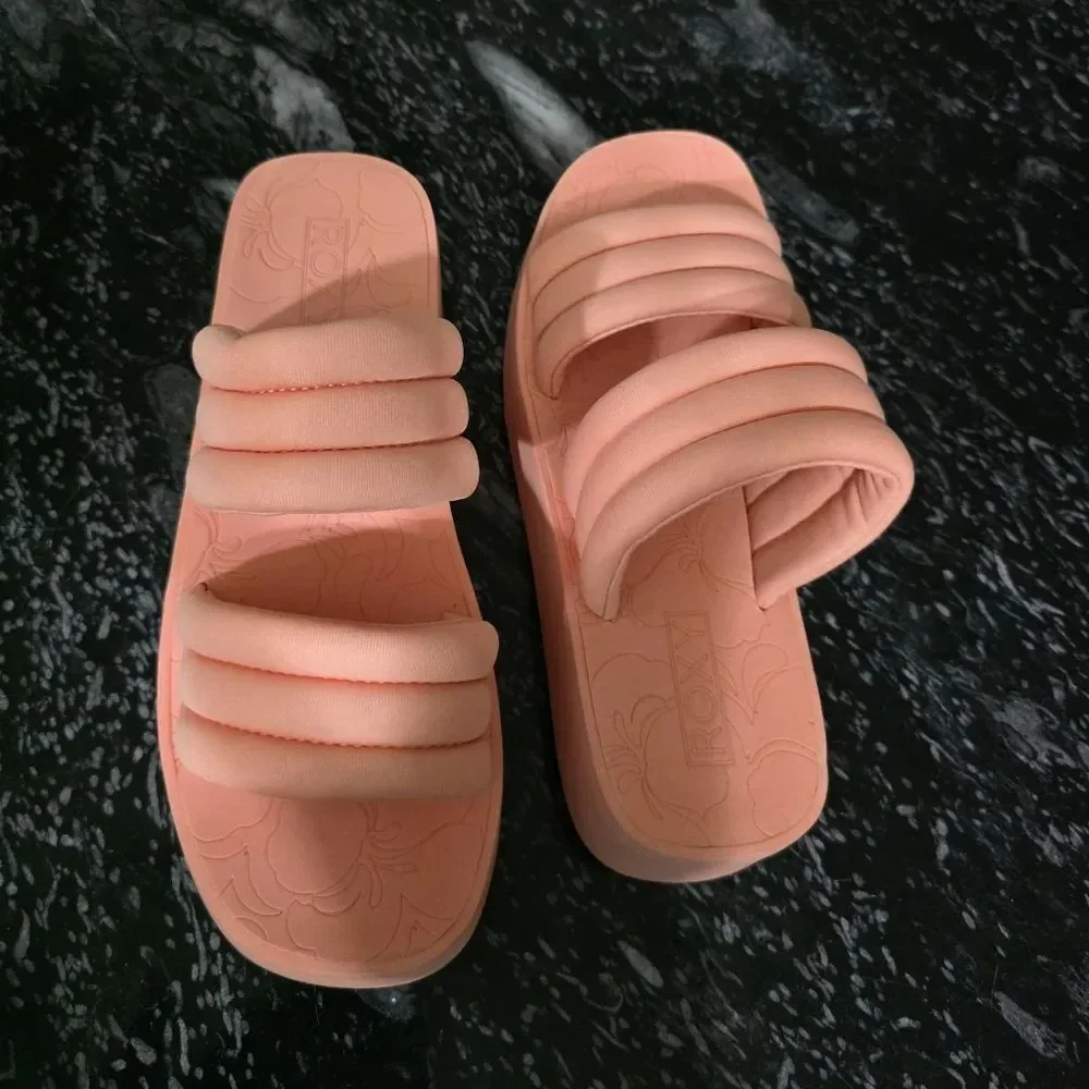 BRAND NEW ROXY TOTALLY TUBULAR WEDGE WOMEN'SSANDALS